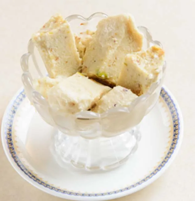 クルフィ (フルーツアイス)