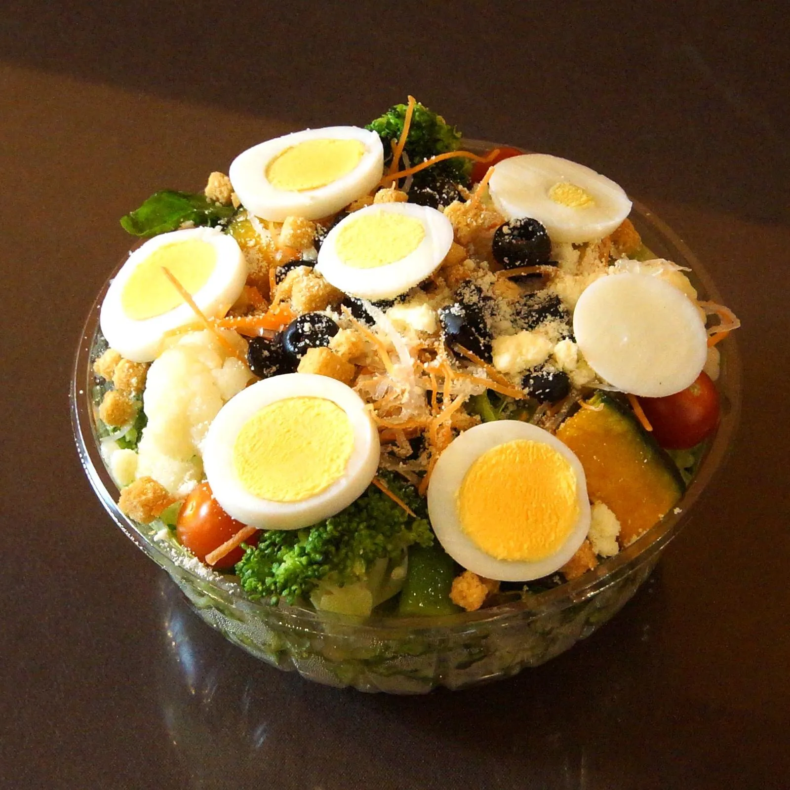 たまごトッピングサラダ